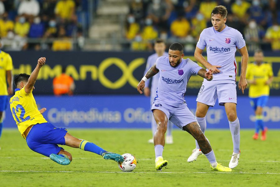 Soi kèo phạt góc Barcelona vs Cadiz