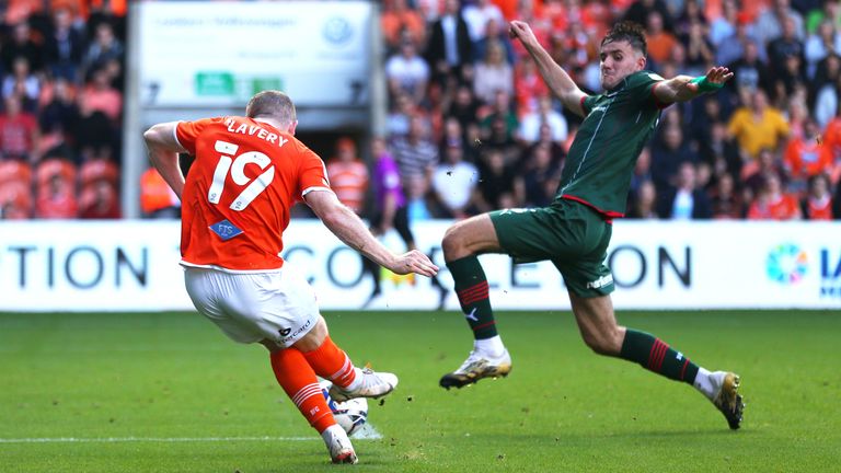 Soi kèo Barnsley vs Blackpool