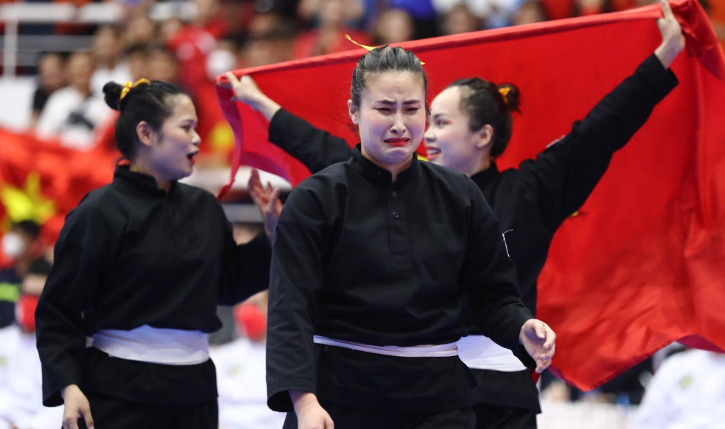 3 nữ VĐV bật khóc khi giúp Pencak Silat Việt Nam vô địch SEA Games sau 14 năm