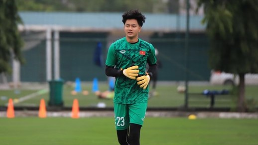 Thủ môn U17 SLNA nói gì khi được triệu tập vào U23 Việt Nam?