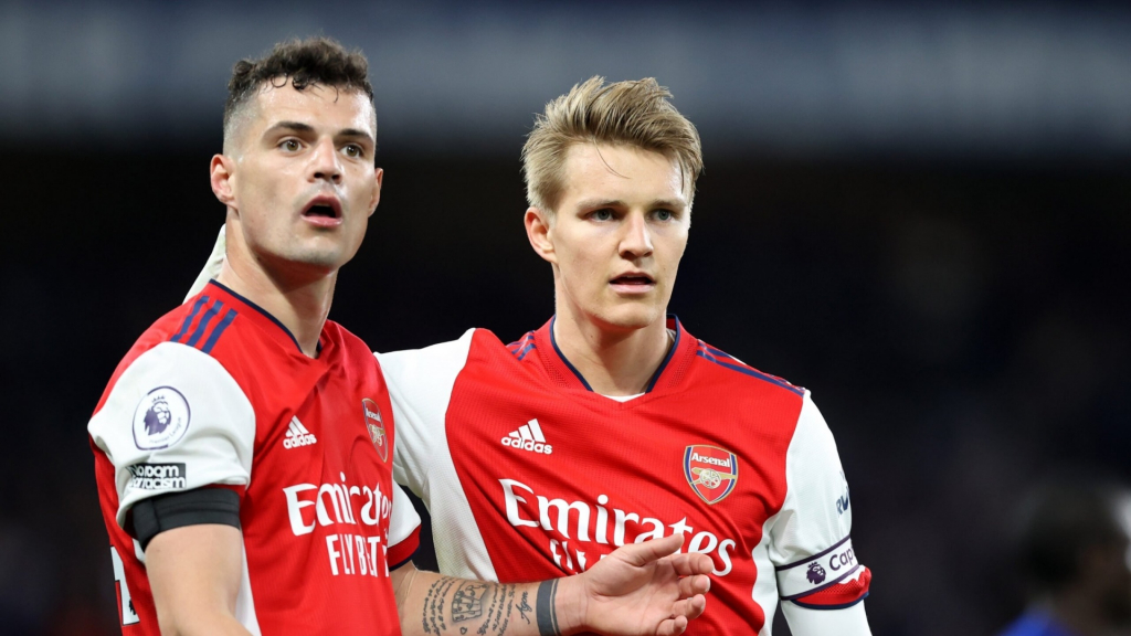 Điều gì đang đợi Arsenal ở derby Bắc London, thiên đường hay vực thẳm?