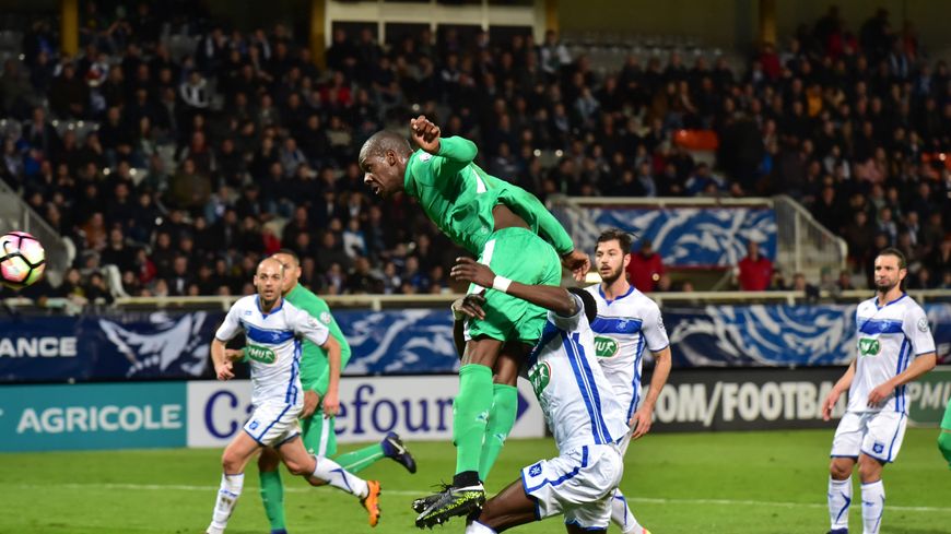 Soi kèo Saint Etienne vs Auxerre, 00h00 ngày 30/5, Ligue 1