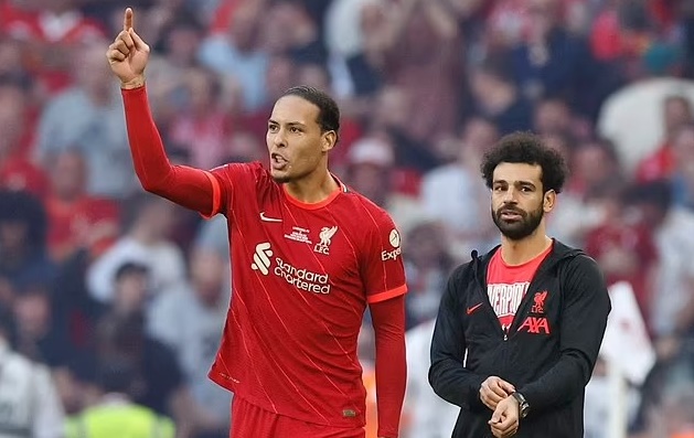 Klopp xác nhận khả năng ra sân của Salah và Van Dijk