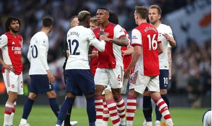 Những kịch bản cho cuộc đua top 4 giữa Arsenal và Tottenham