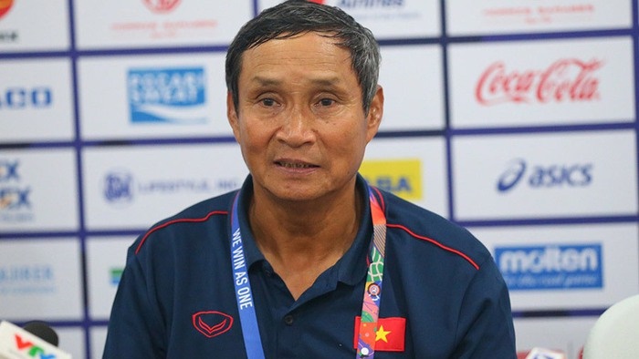 HLV Mai Đức Chung sớm dự đoán Việt Nam gặp Thái Lan ở chung kết