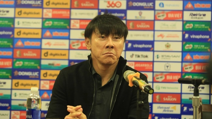 Thua tức tưởi 0-3, HLV U23 Indonesia tố trọng tài thiên vị, Việt Nam chơi xấu